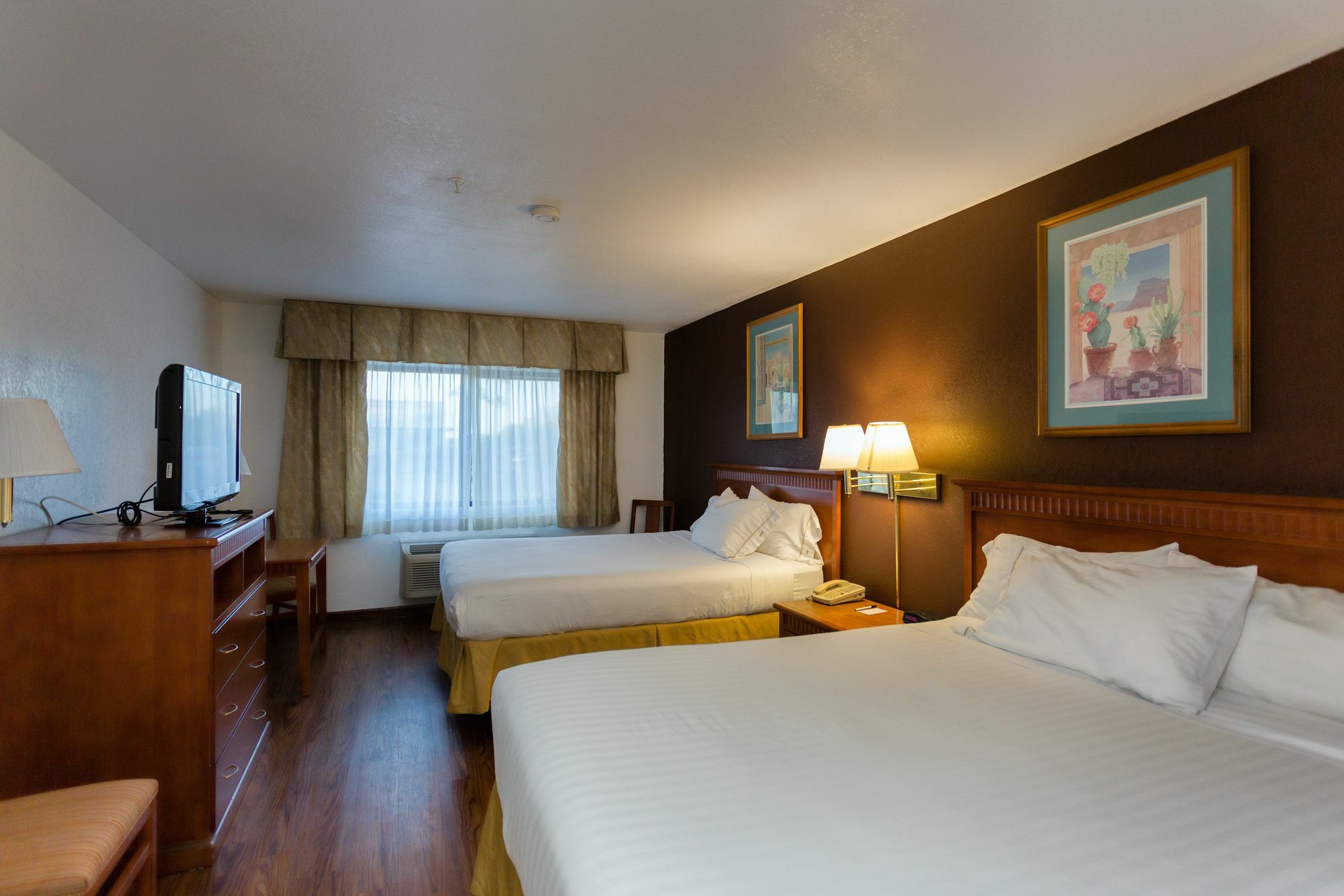 Vagabond Inn Executive Green Valley Eksteriør bilde